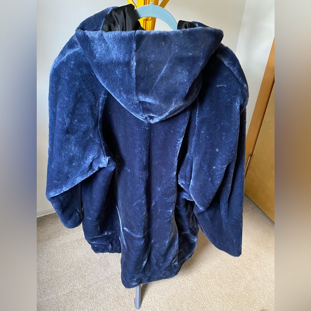 🧥Dennis Basso Faux Fur Jacket - Picture 2 of 5